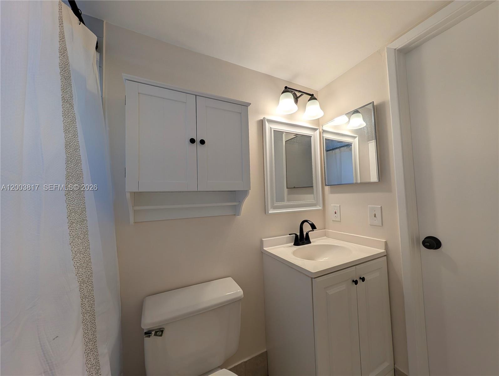 IMAGES OF KENDALL CONDO - Residential