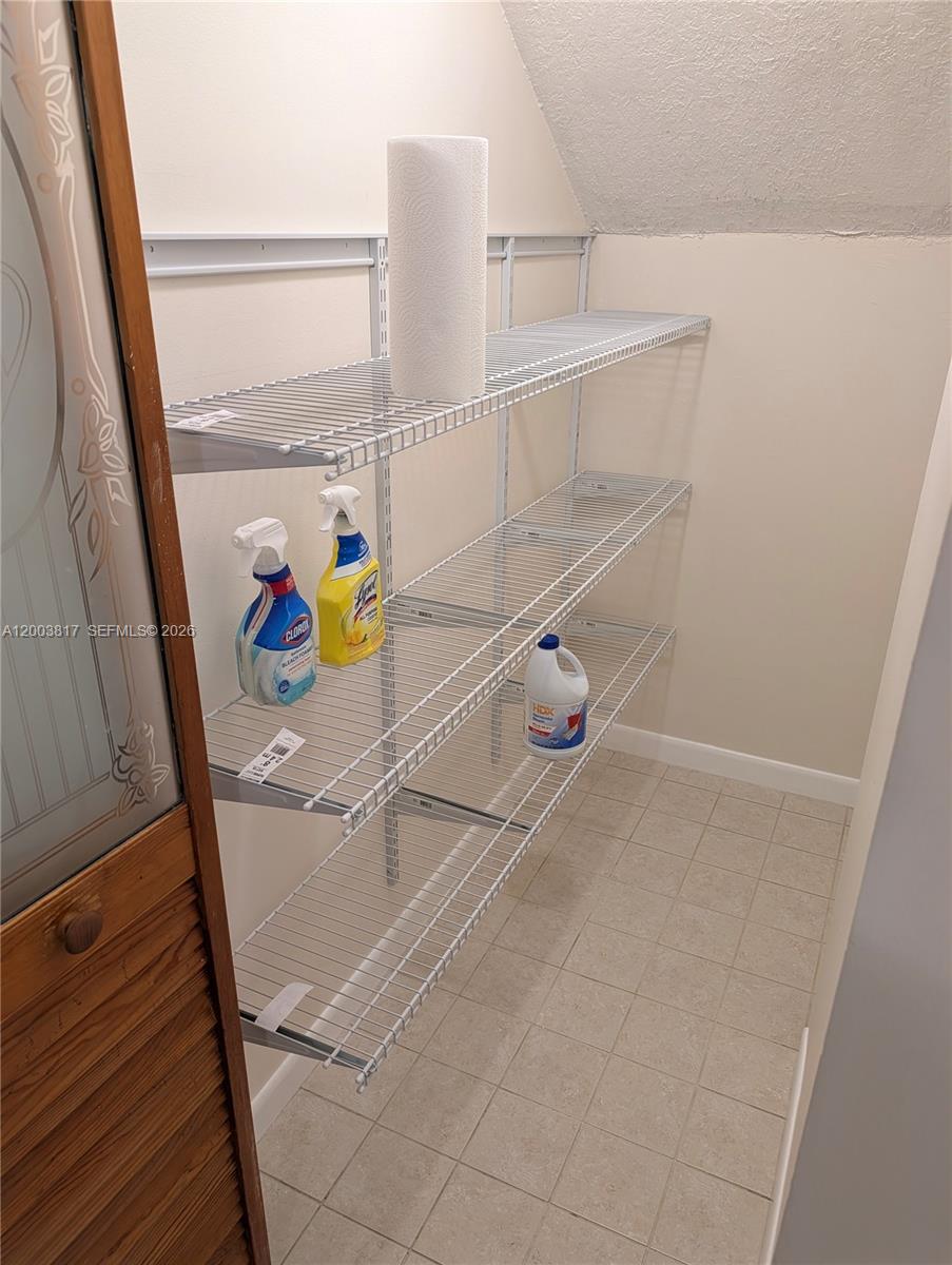 IMAGES OF KENDALL CONDO - Residential