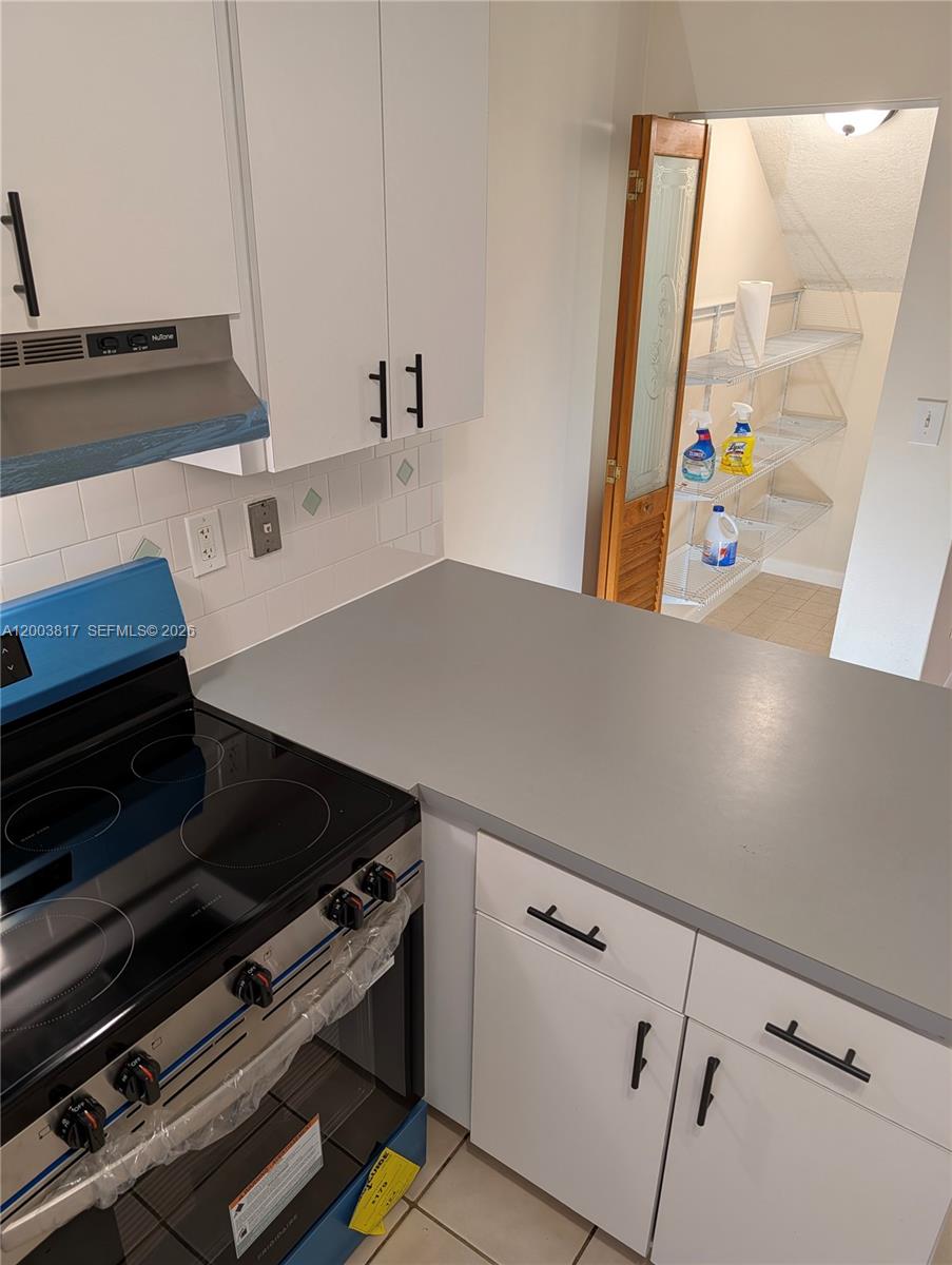 IMAGES OF KENDALL CONDO - Residential