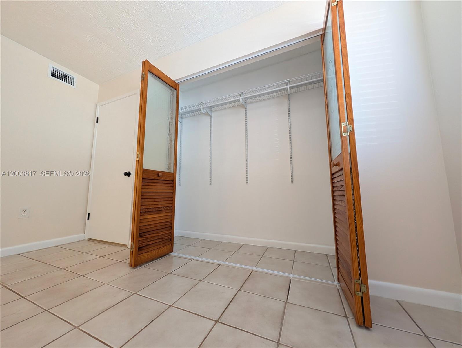 IMAGES OF KENDALL CONDO - Residential