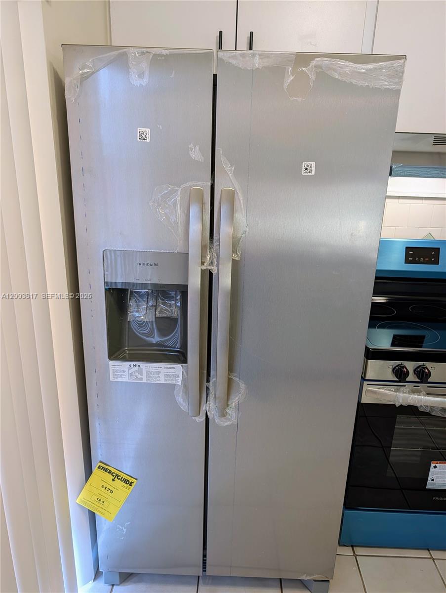 IMAGES OF KENDALL CONDO - Residential