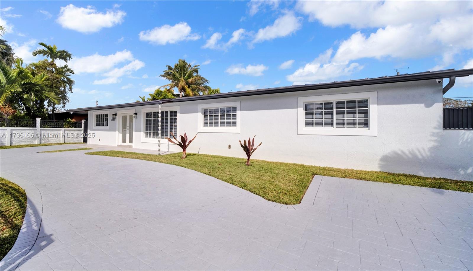 8101 Sw 14th Ter, Miami, Broward County, Florida - 4 Bedrooms  
2 Bathrooms - 