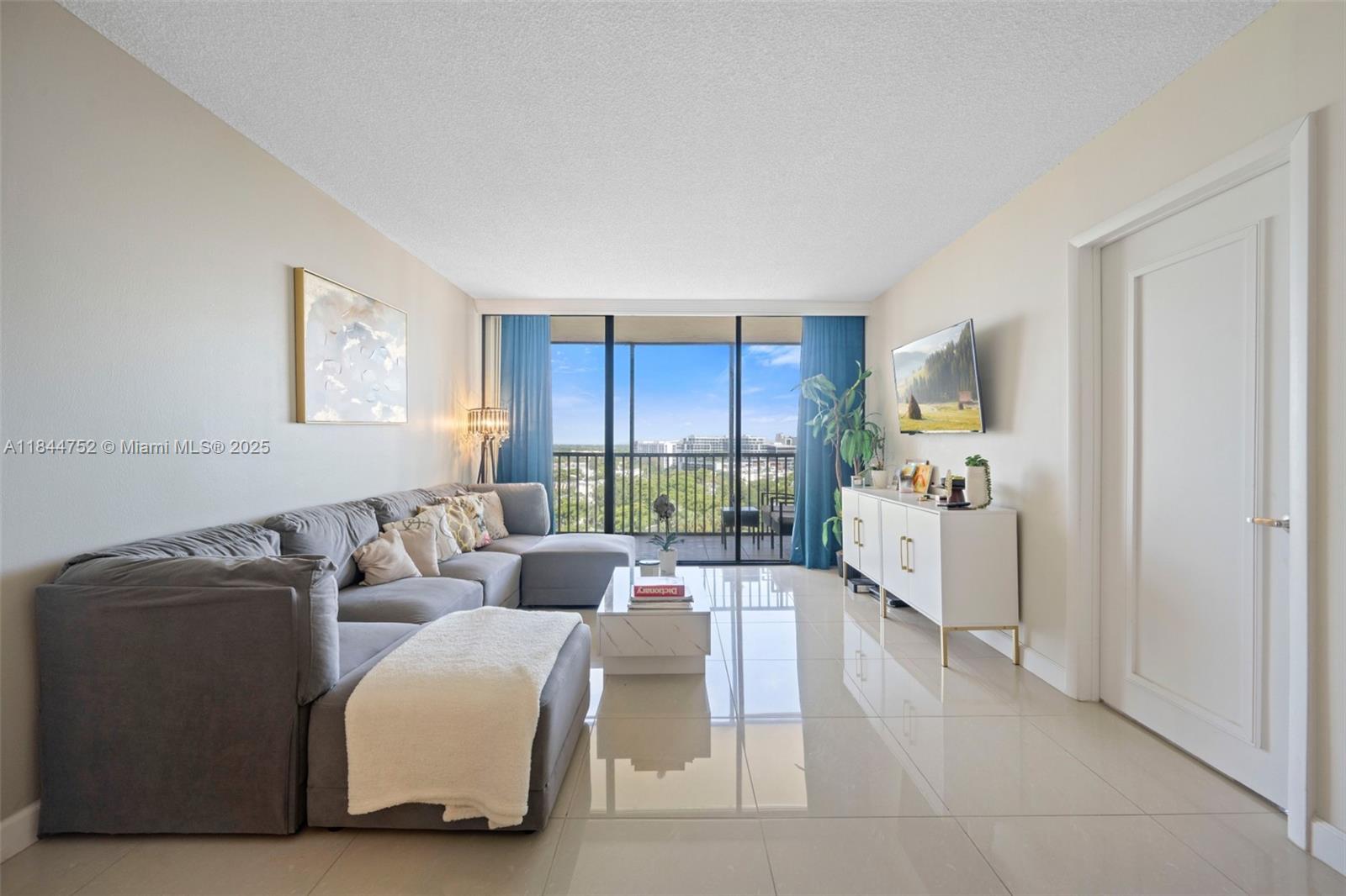 CORONADO CONDO- TOWER II - Residential