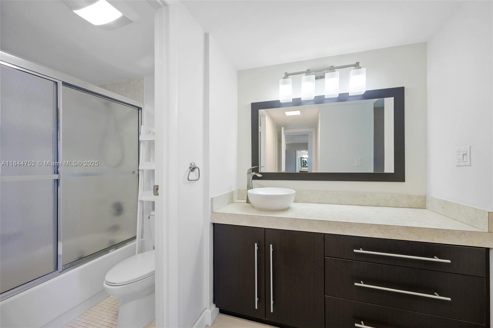 CORONADO CONDO- TOWER II - Residential