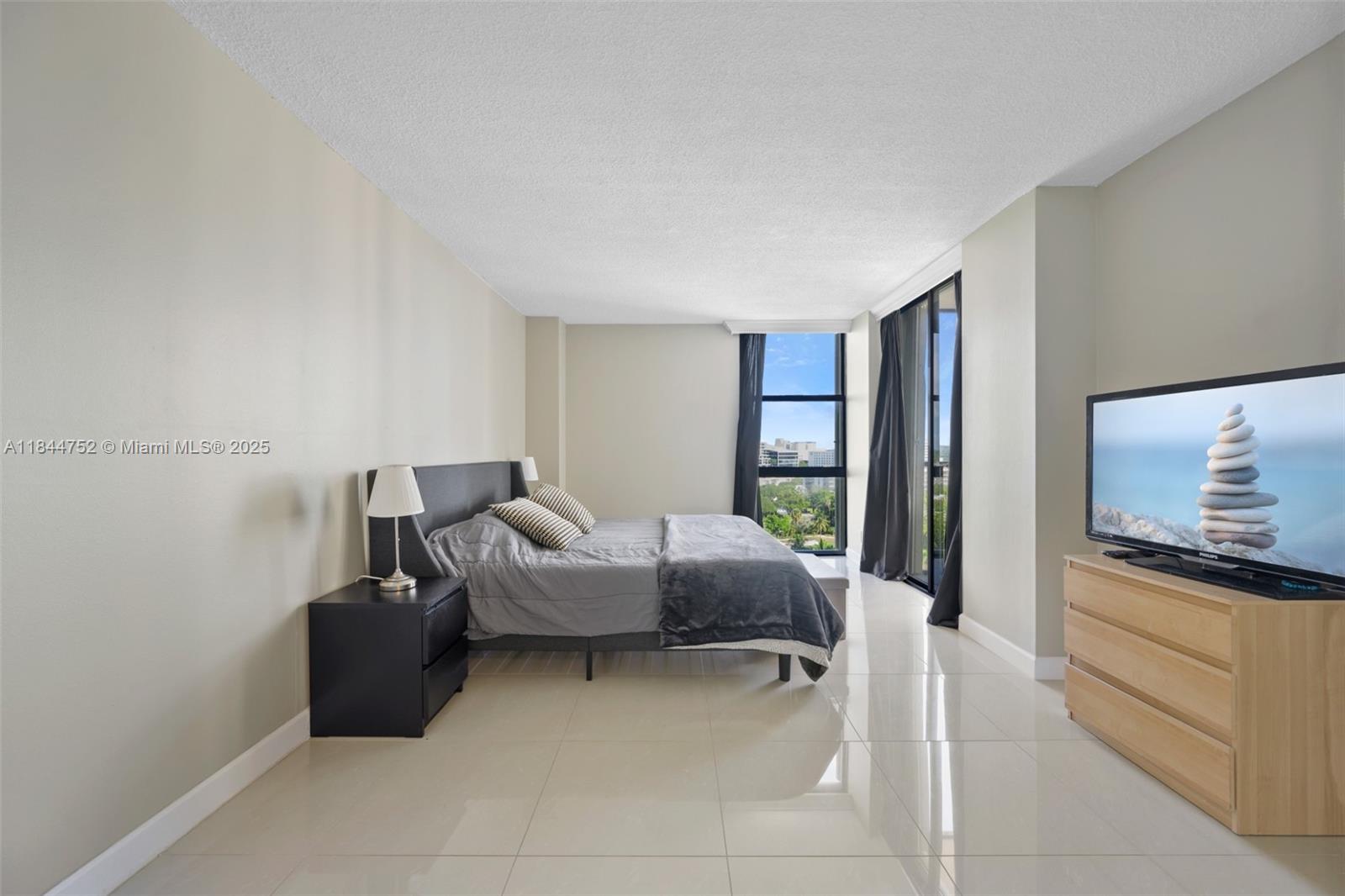 CORONADO CONDO- TOWER II - Residential