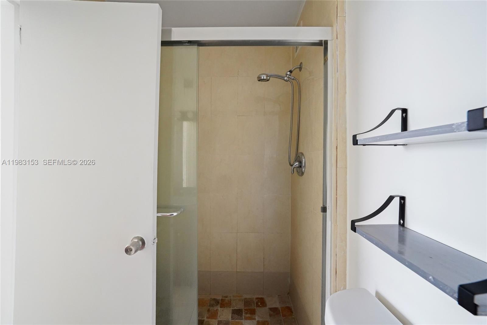 KEYSTONE TOWERS CONDO - Residential Lease