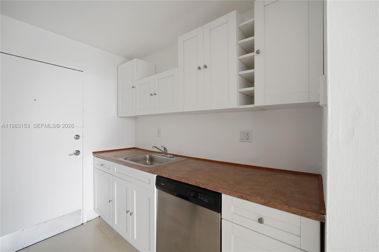 KEYSTONE TOWERS CONDO - Residential Lease