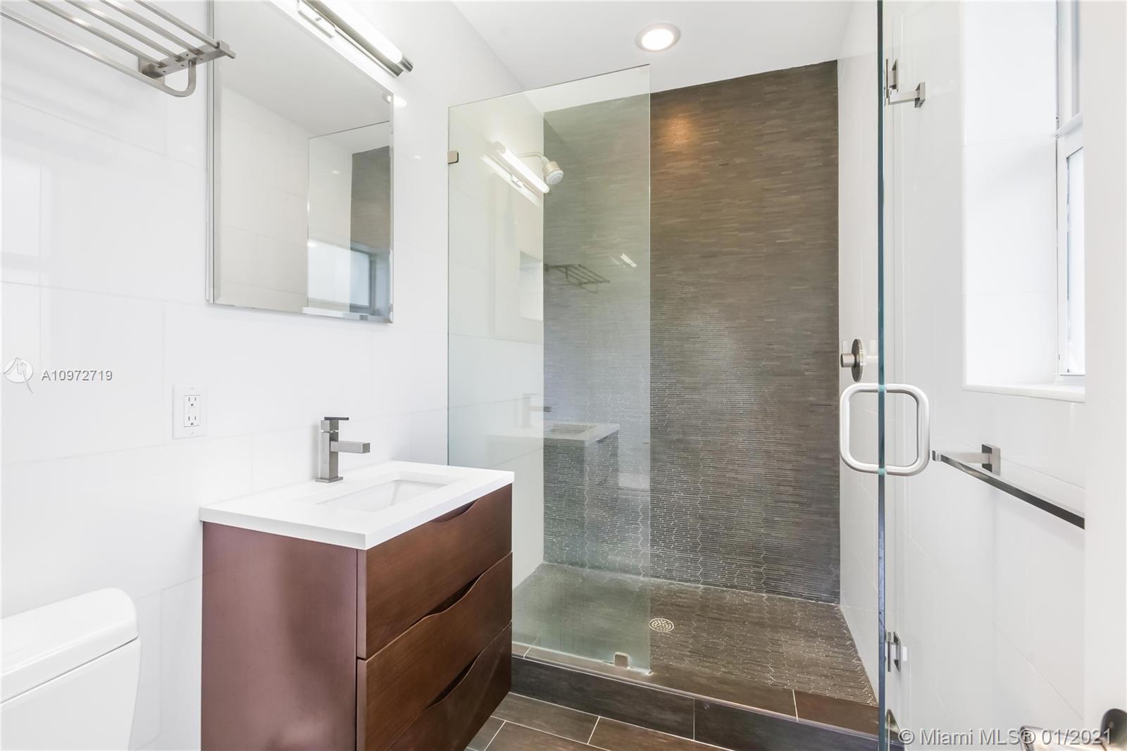 BAY POINT - Residential