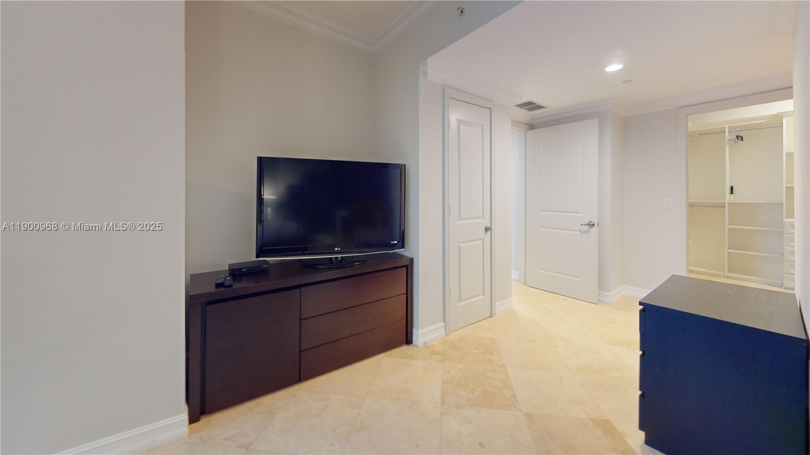 OCEAN PALMS CONDO - Residential Lease