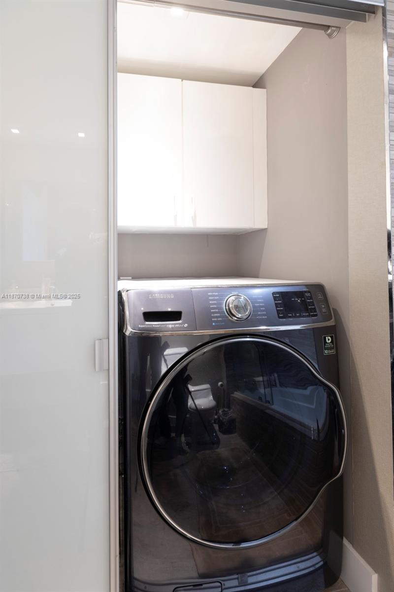 2000 ISL BLVD WILLIAMS IS - Residential