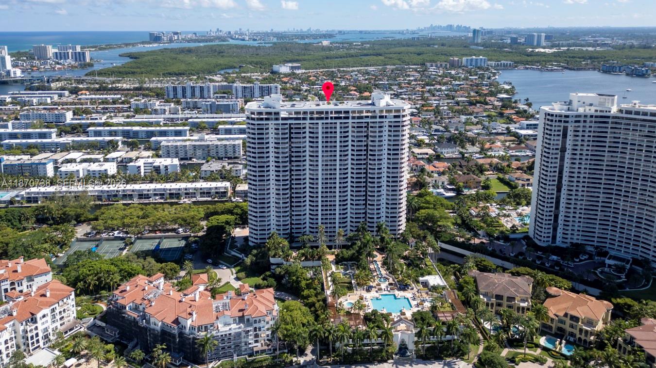 2000 ISL BLVD WILLIAMS IS - Residential