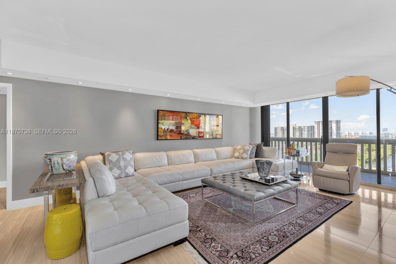 2000 ISL BLVD WILLIAMS IS - Residential