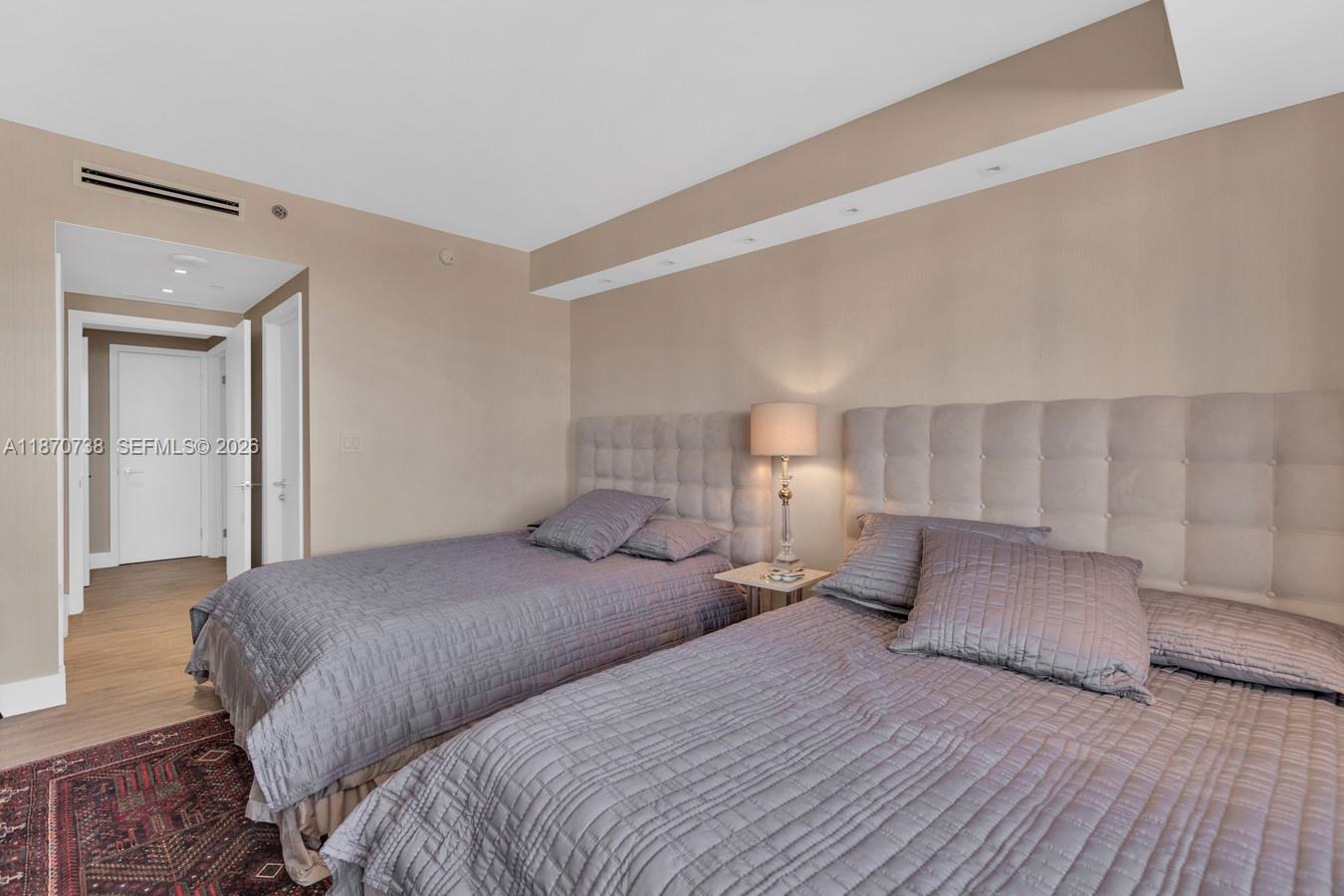 2000 ISL BLVD WILLIAMS IS - Residential