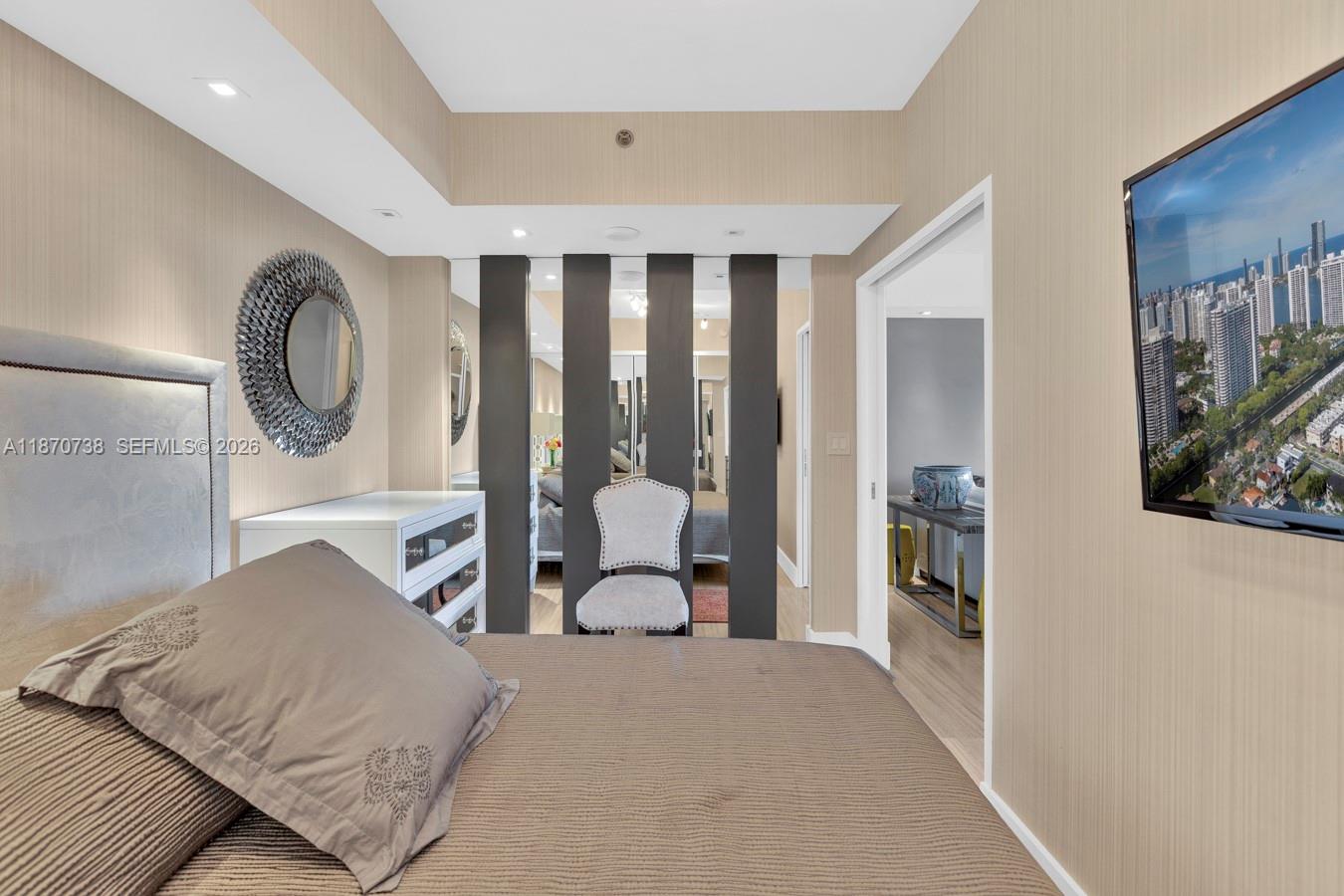 2000 ISL BLVD WILLIAMS IS - Residential