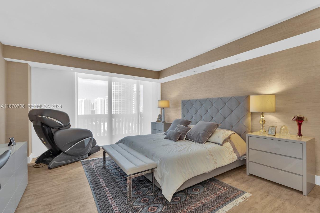 2000 ISL BLVD WILLIAMS IS - Residential