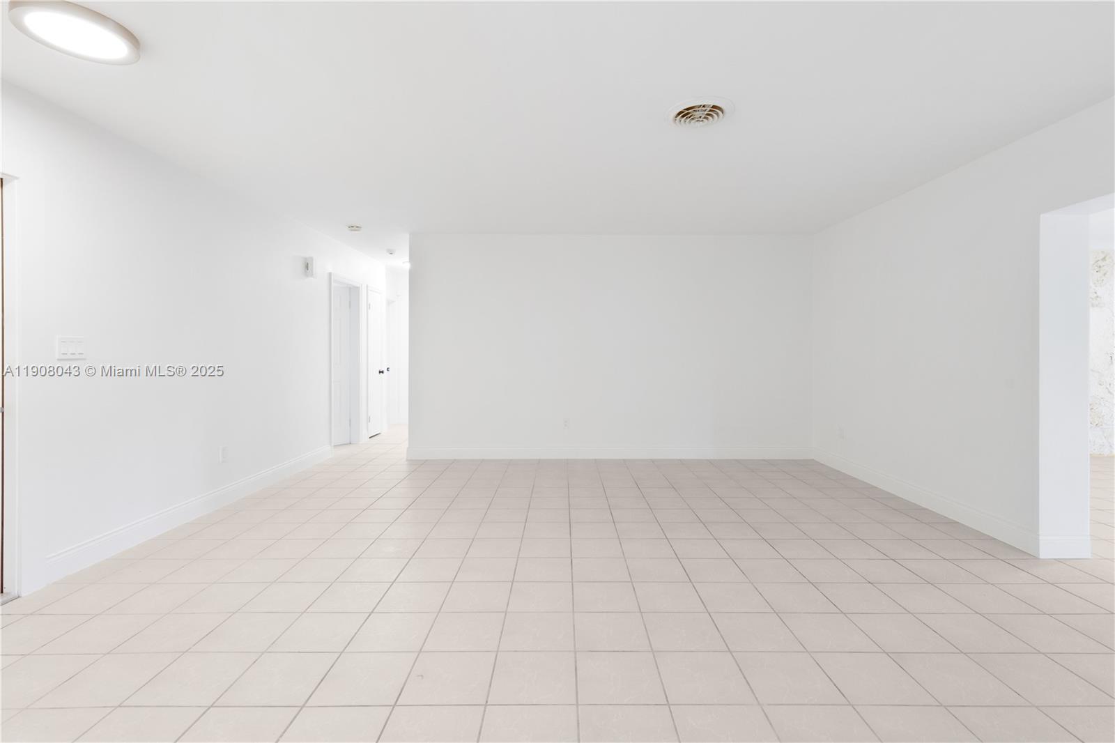 OLD CUTLER SOUTH SEC 2 - Residential Lease