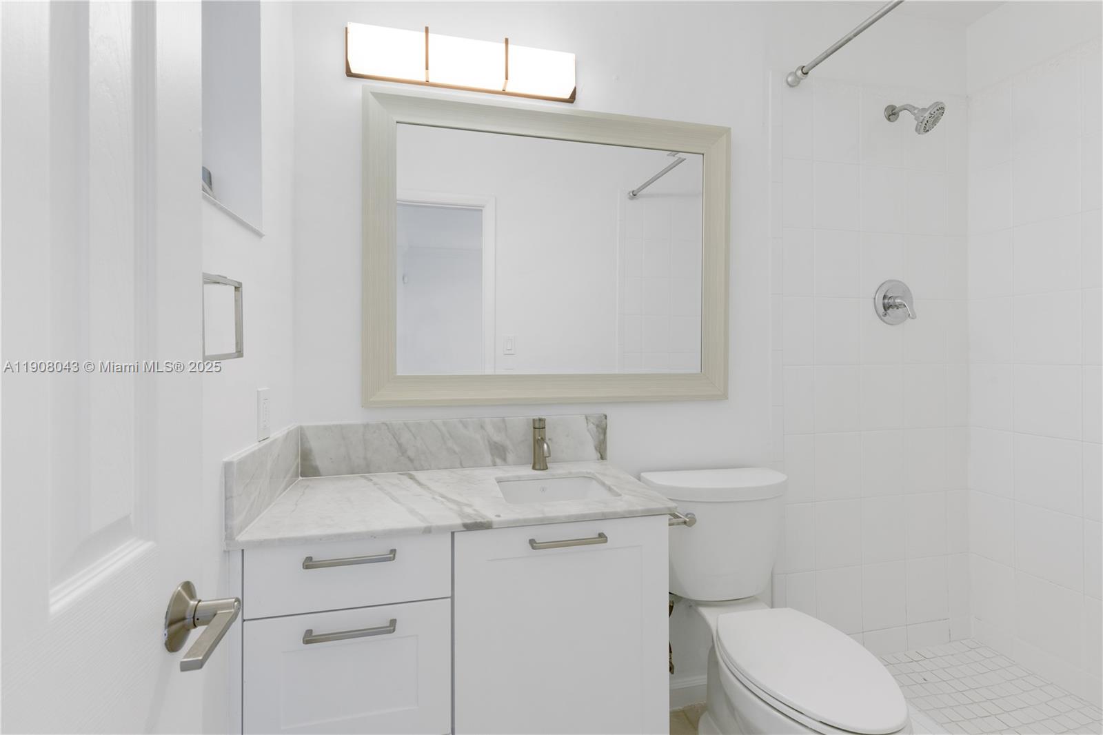 OLD CUTLER SOUTH SEC 2 - Residential Lease