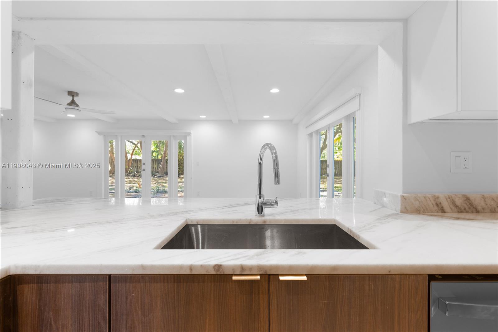 OLD CUTLER SOUTH SEC 2 - Residential Lease