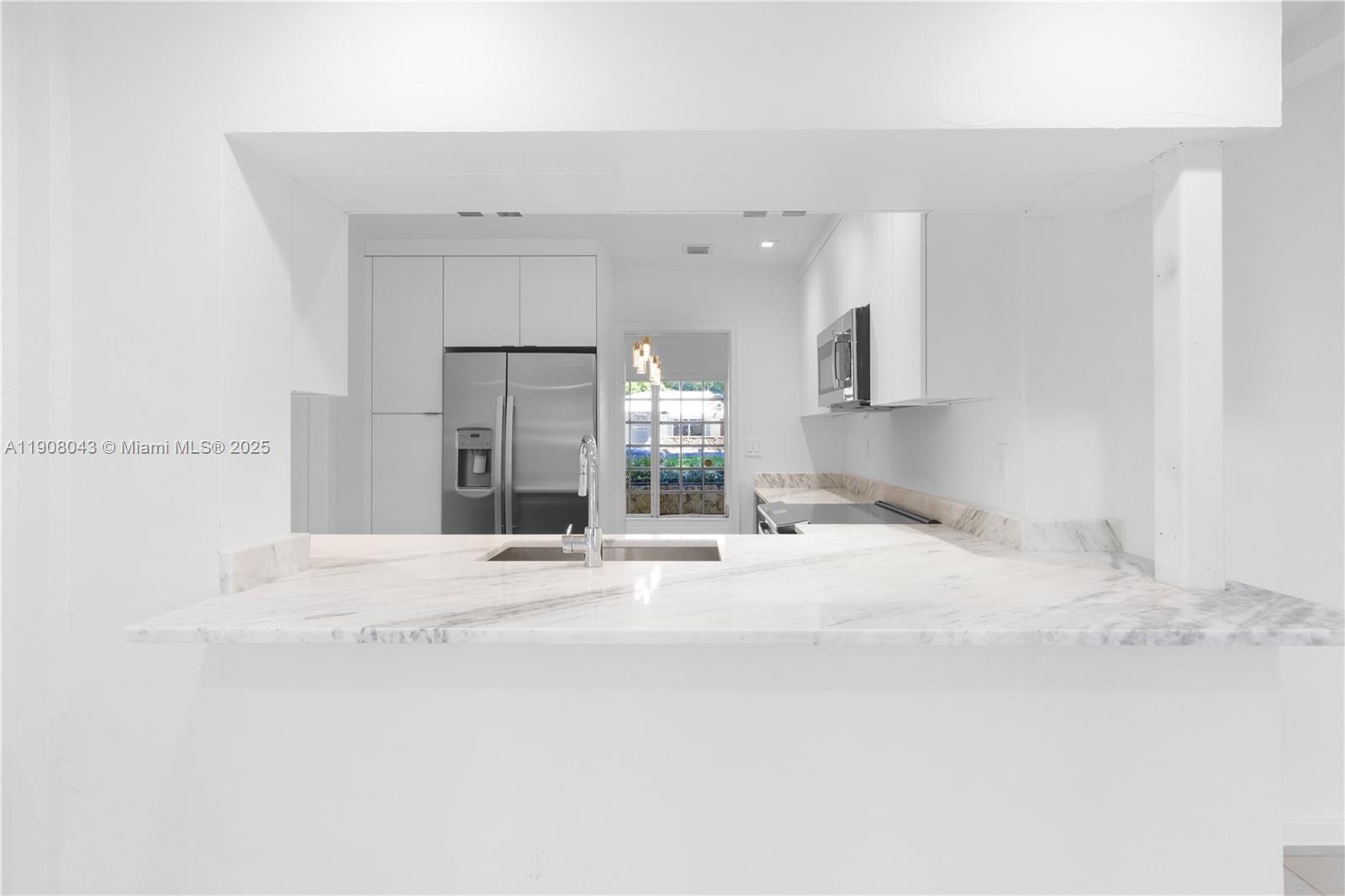 OLD CUTLER SOUTH SEC 2 - Residential Lease