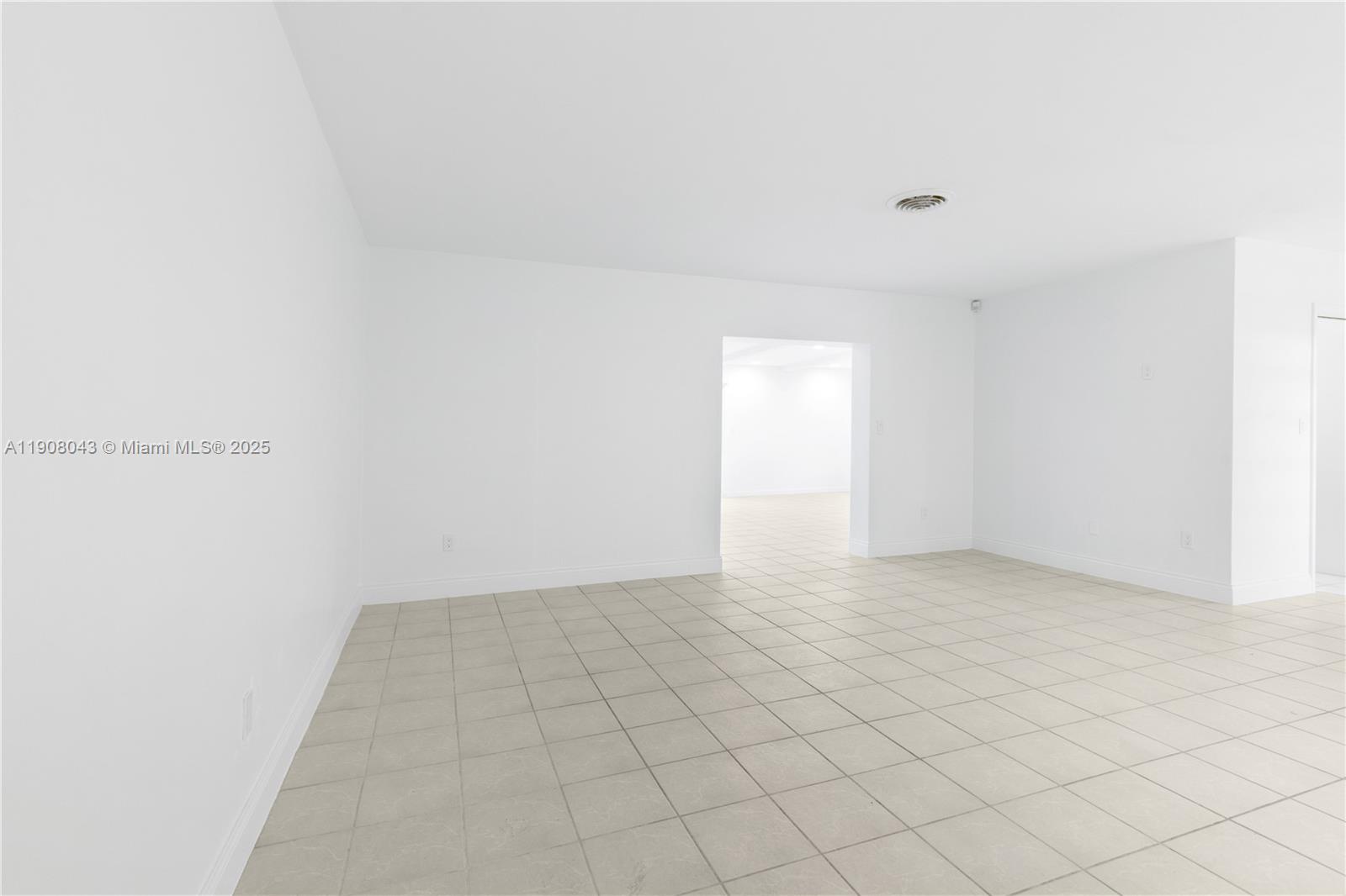 OLD CUTLER SOUTH SEC 2 - Residential Lease