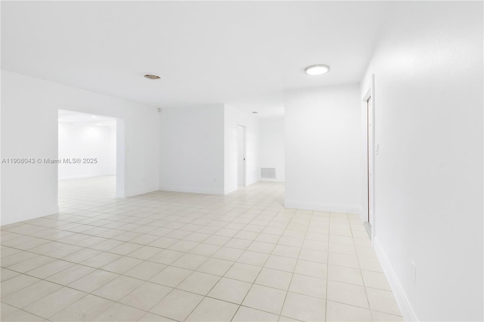 OLD CUTLER SOUTH SEC 2 - Residential Lease