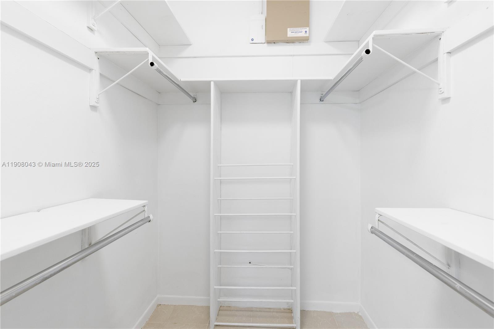 OLD CUTLER SOUTH SEC 2 - Residential Lease