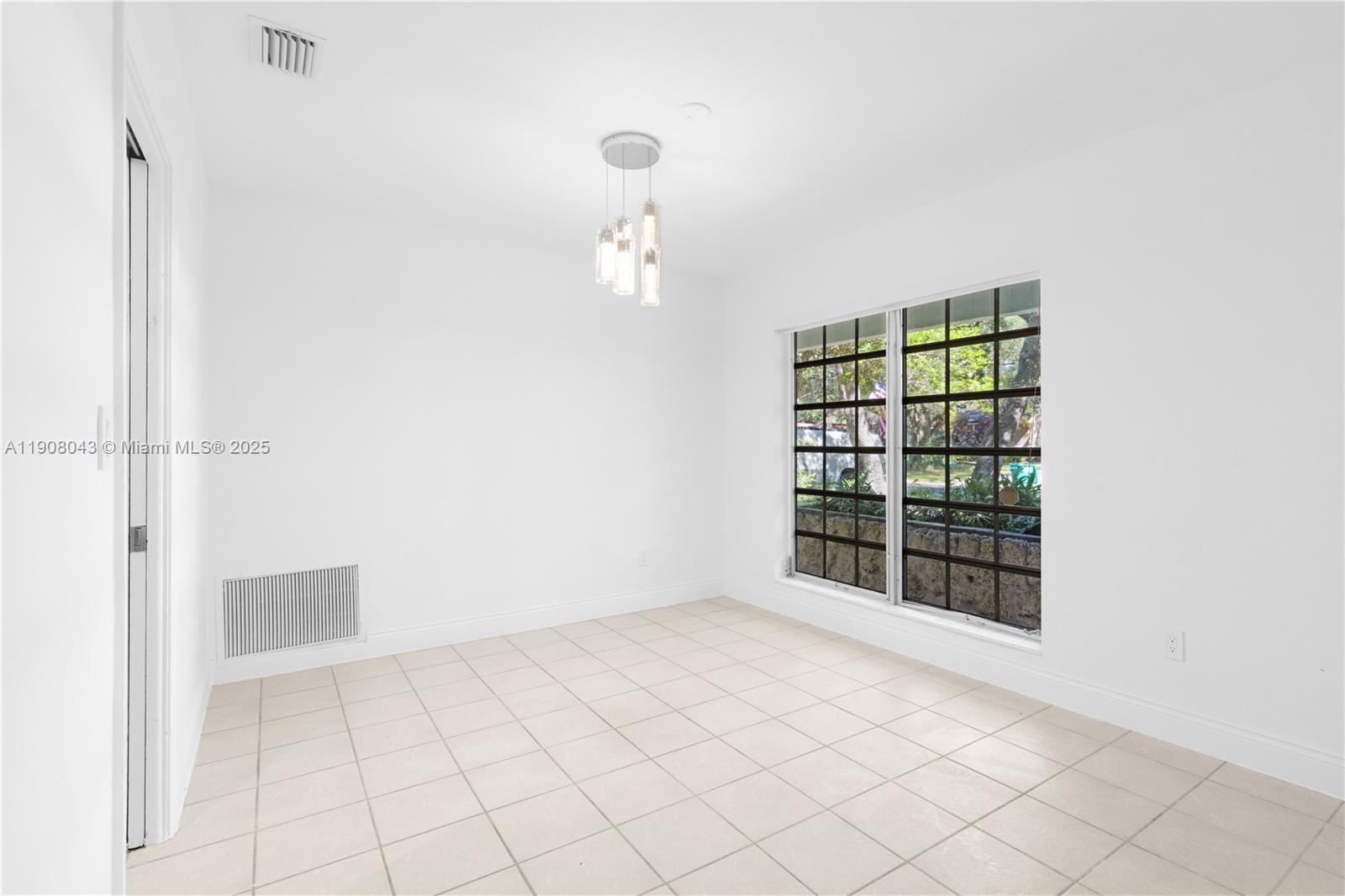 OLD CUTLER SOUTH SEC 2 - Residential Lease