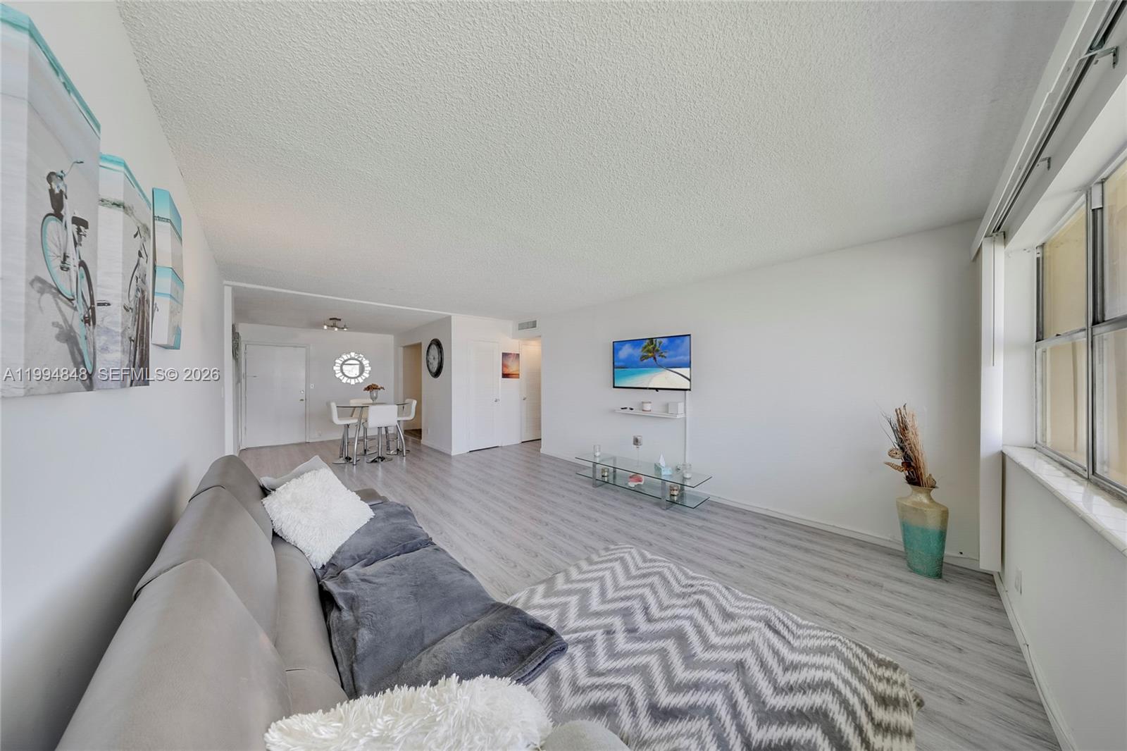 GOLDEN SAILS CONDO - Residential