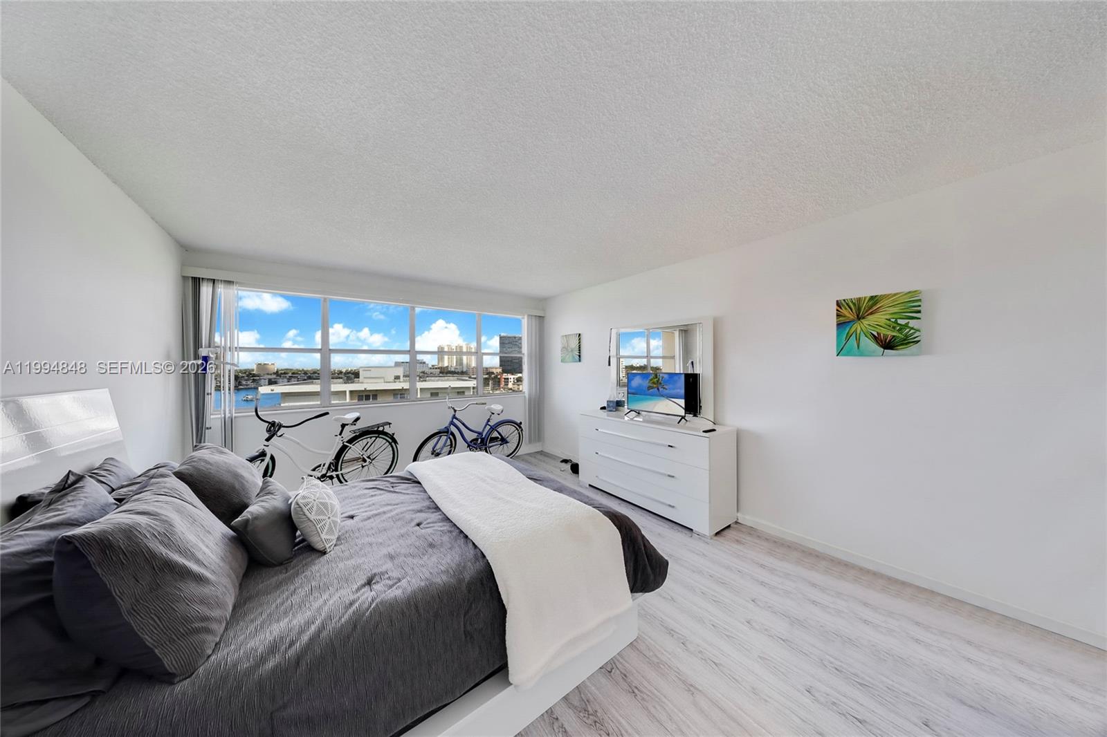 GOLDEN SAILS CONDO - Residential