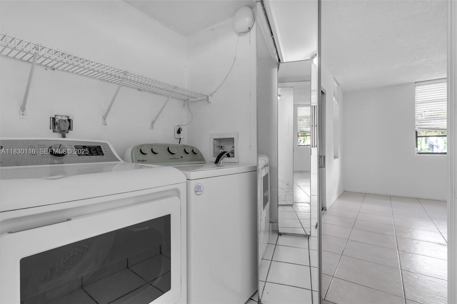 VISTA DEL LAGO CONDO PH 2 - Residential