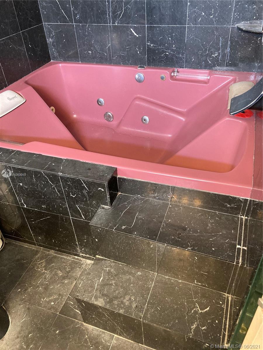 PINE SHORE SEC 4 - Residential