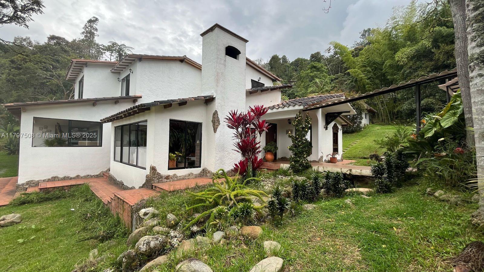 El Retiro - Residential