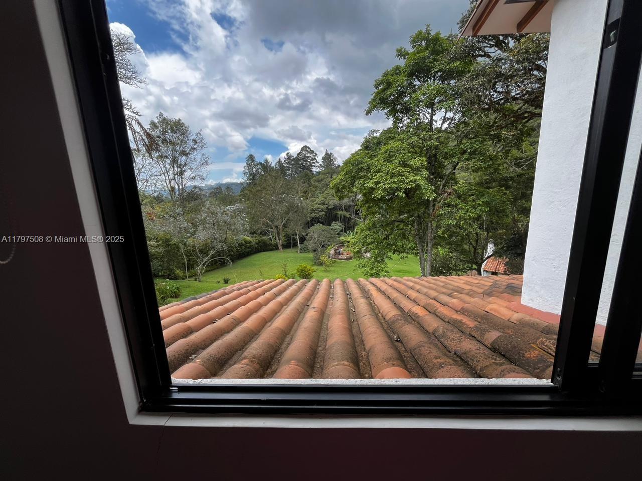 El Retiro - Residential