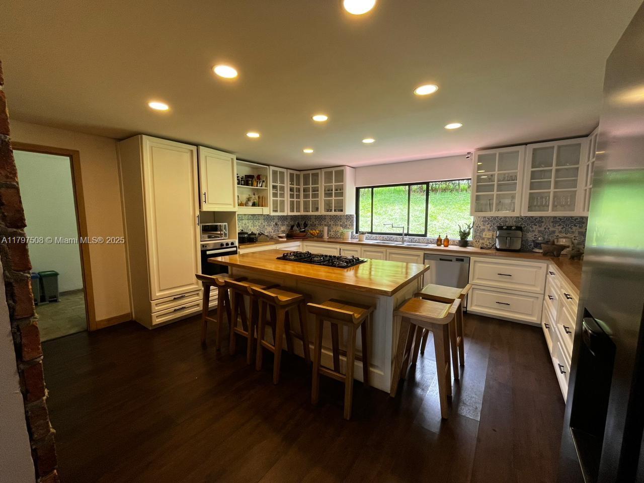 El Retiro - Residential