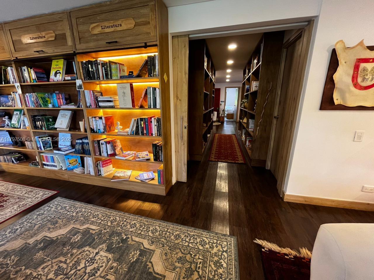 El Retiro - Residential