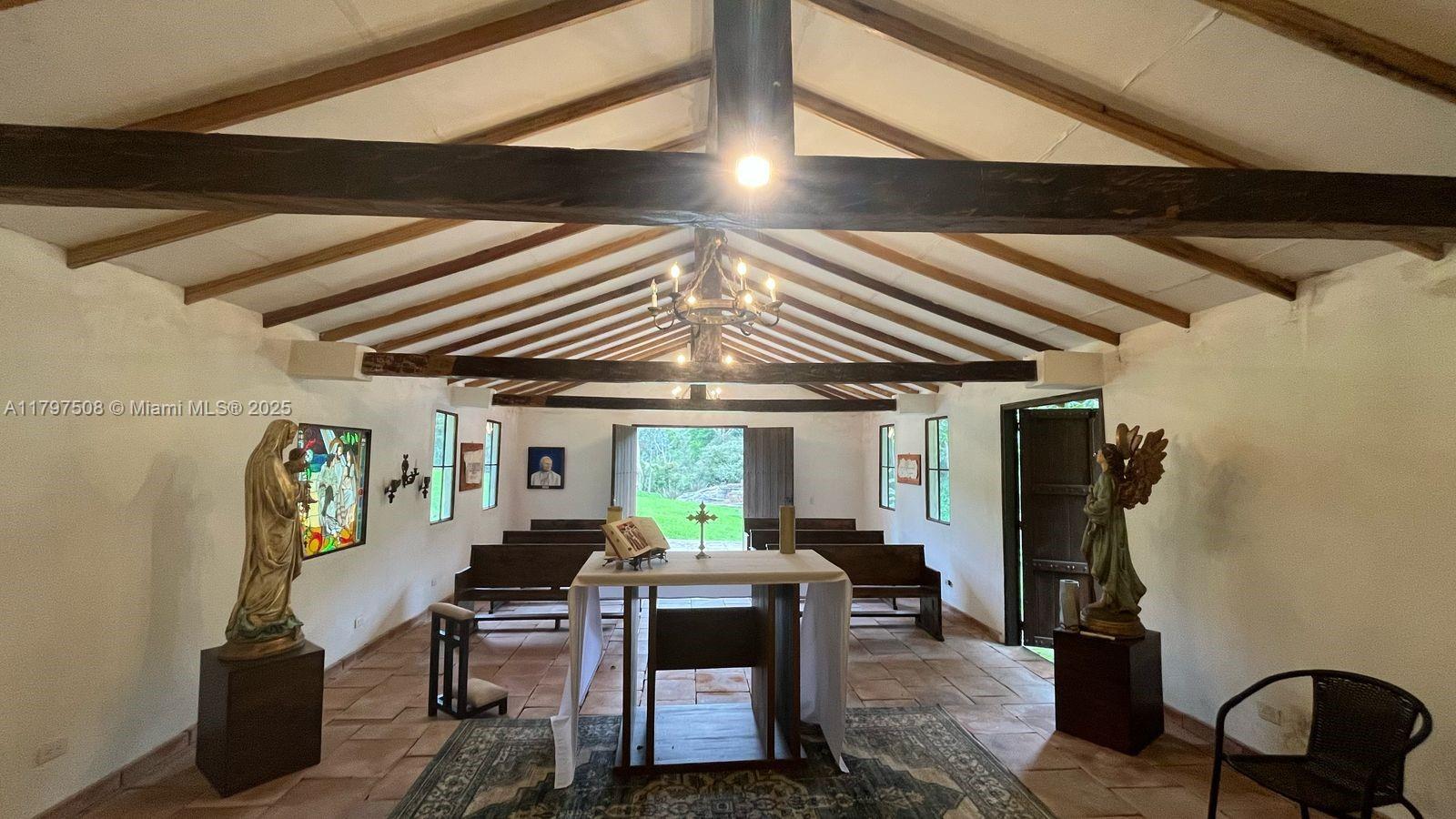 El Retiro - Residential