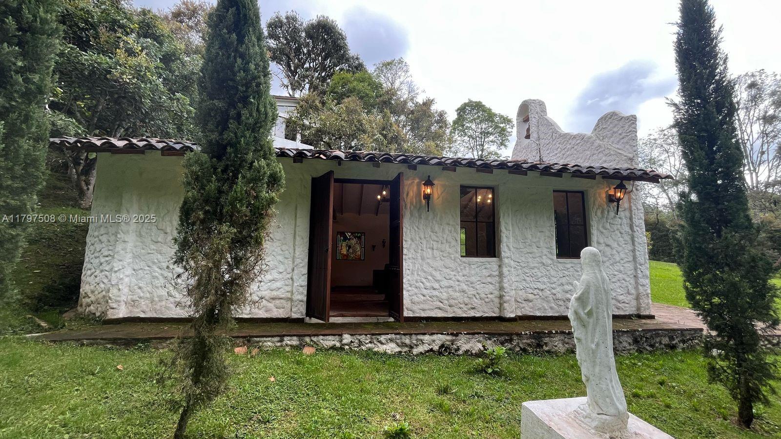 El Retiro - Residential