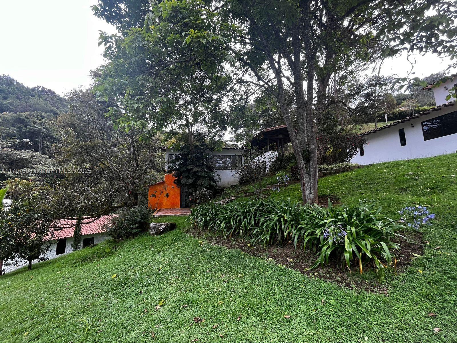 El Retiro - Residential