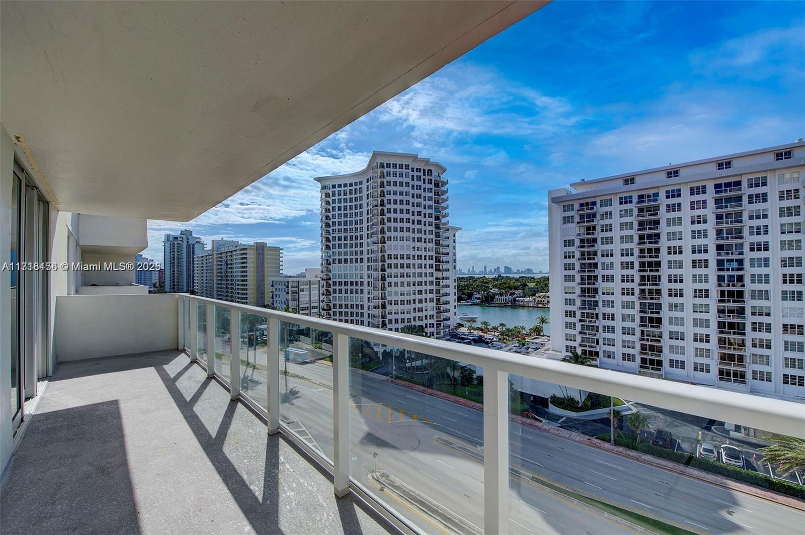 5701 Collins Ave 915, Miami Beach, Miami-Dade County, Florida - 2 Bedrooms  
2 Bathrooms - 
