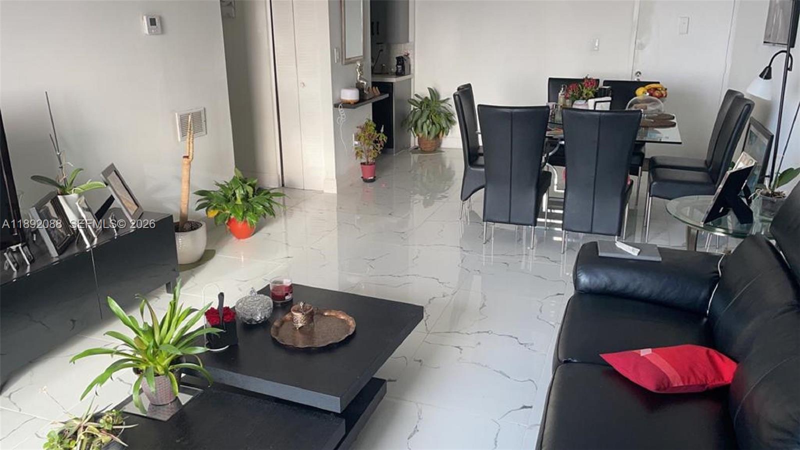 PLAZA OF WESTLAND CONDO - Residential