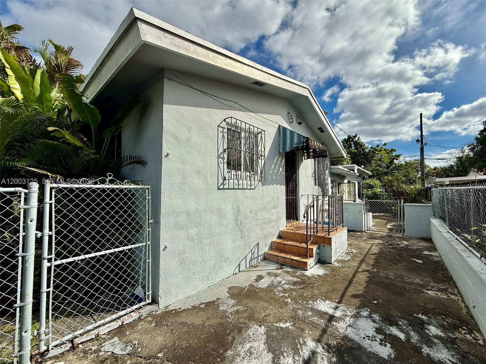 PALBICKE & GARRISONS 2ND - Residential