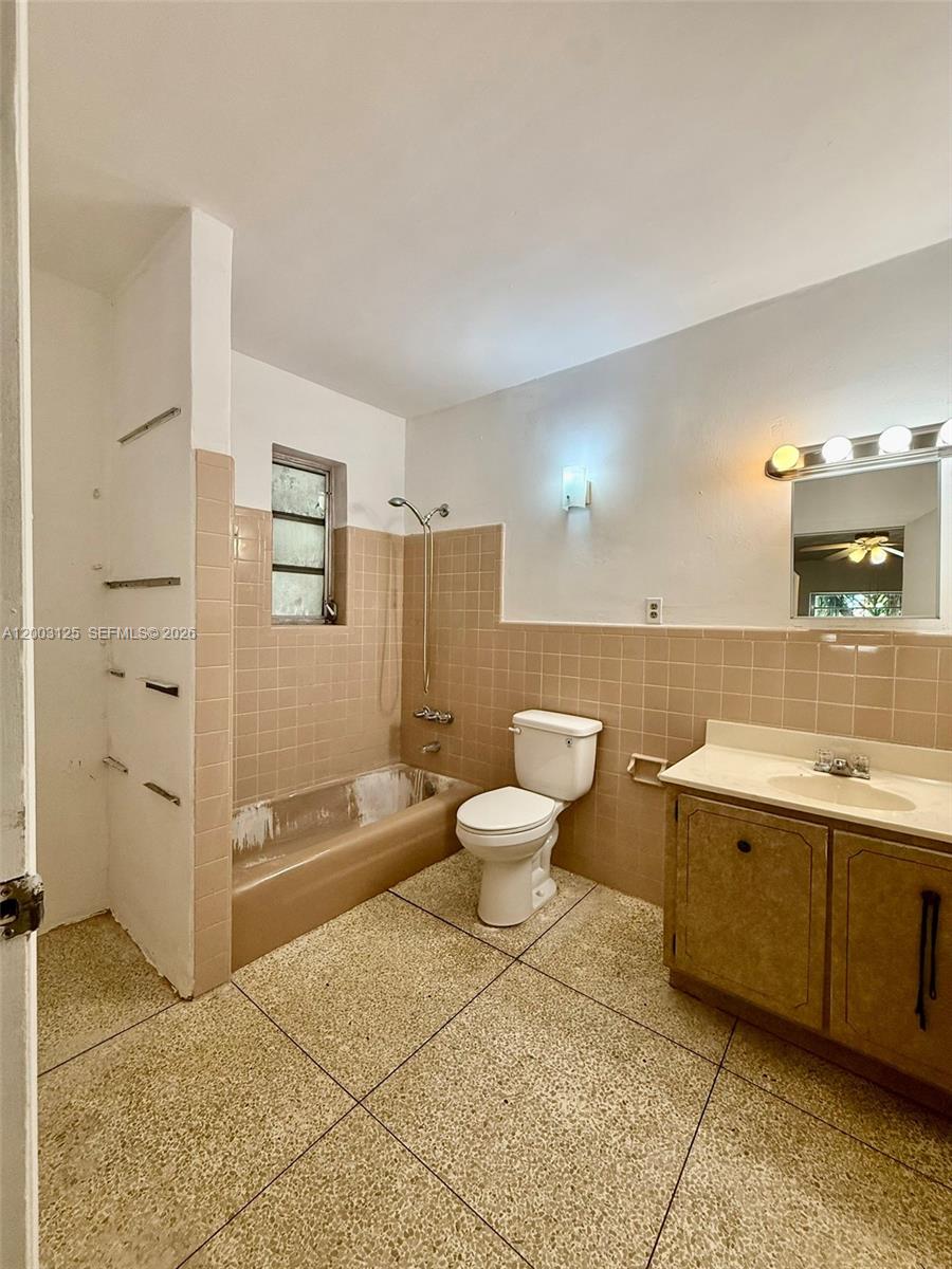 PALBICKE & GARRISONS 2ND - Residential
