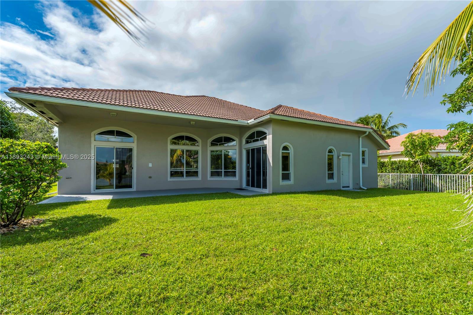 PEMBROKE FALLS PHASE 5 - Residential Lease