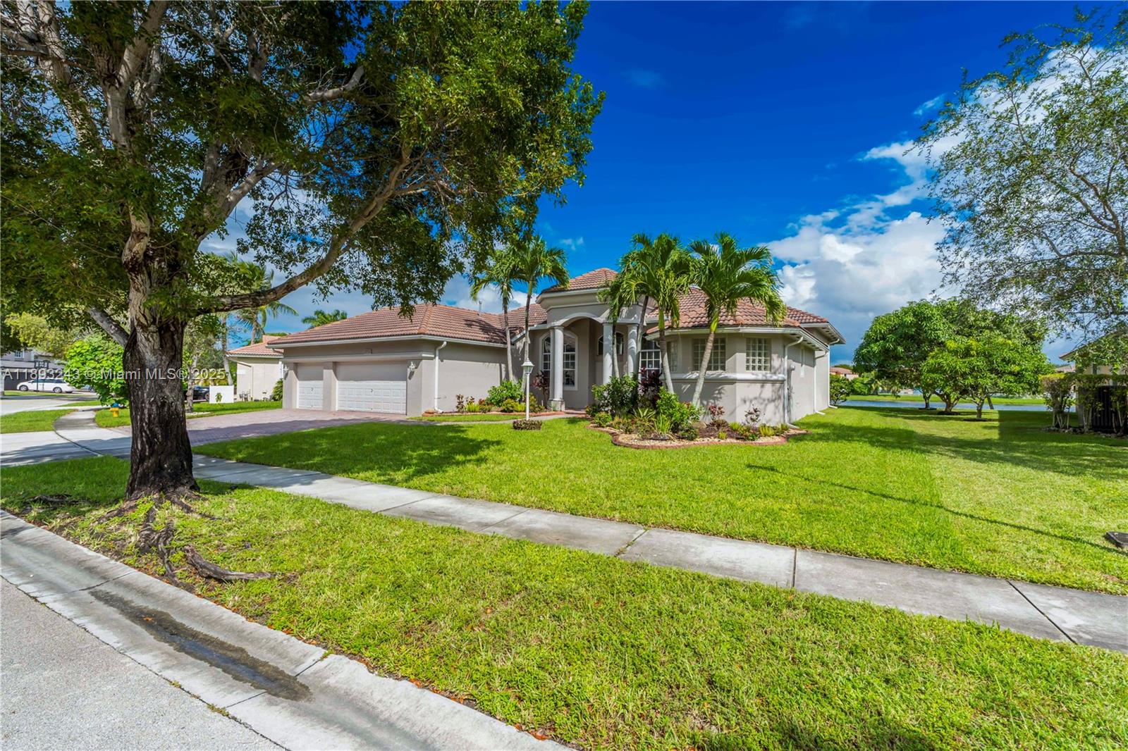 PEMBROKE FALLS PHASE 5 - Residential Lease