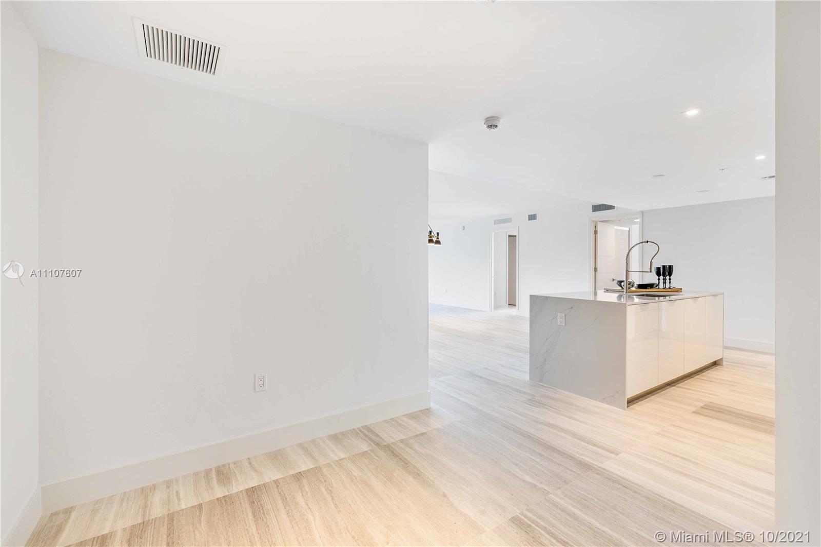 BAY HARBOR ISLAND - Residential