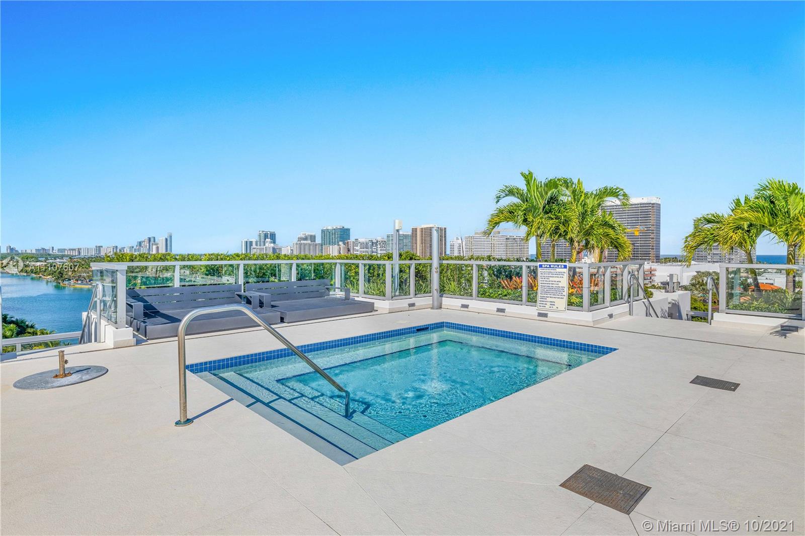 BAY HARBOR ISLAND - Residential