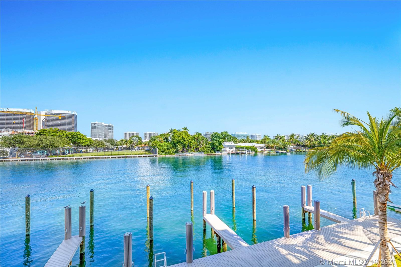 BAY HARBOR ISLAND - Residential