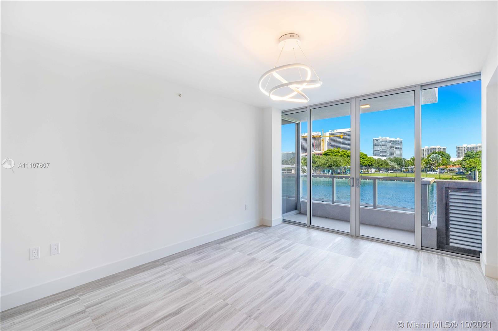 BAY HARBOR ISLAND - Residential