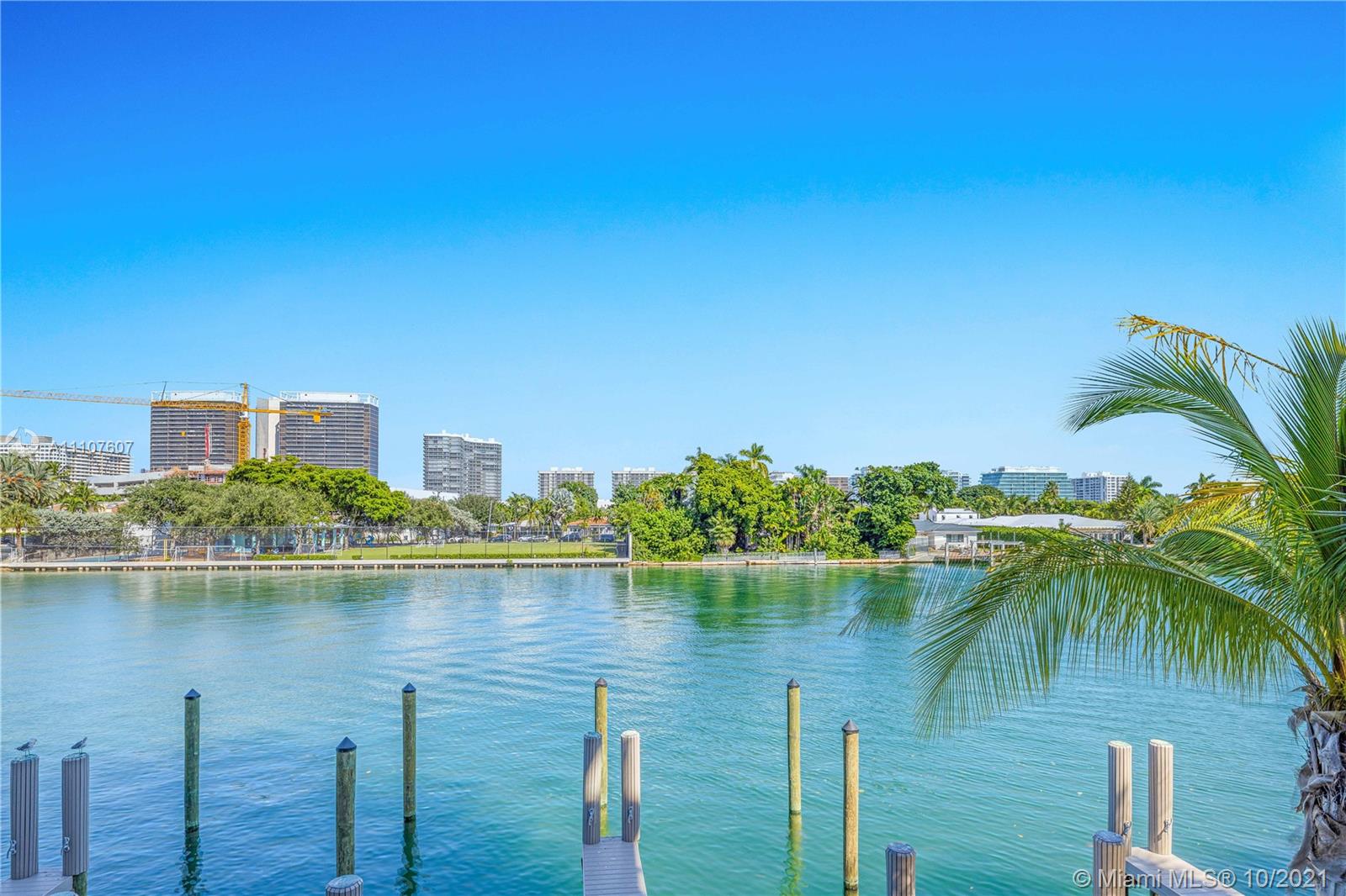 BAY HARBOR ISLAND - Residential