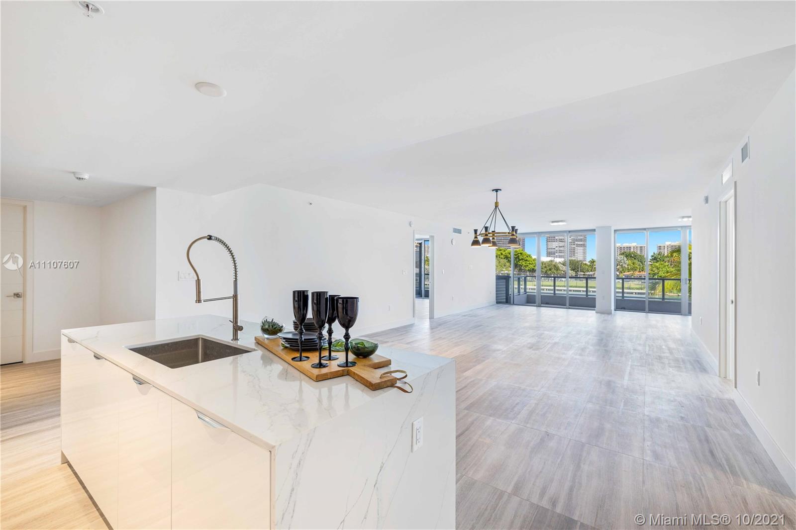 BAY HARBOR ISLAND - Residential